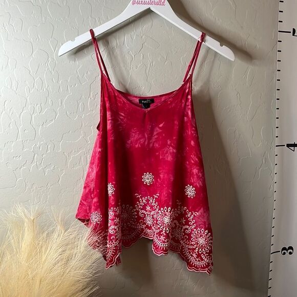 RUE 21 red embroidered handkerchief top with skinny adjustable straps size small - Picture 2 of 11